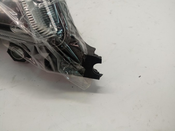 FARO DELANTERO DERECHO MERCEDES CLASE M 2002