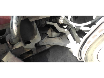 BRAZO SUSPENSION INFERIOR DELANTERO DERECHO MERCEDES CLASE B 2006
