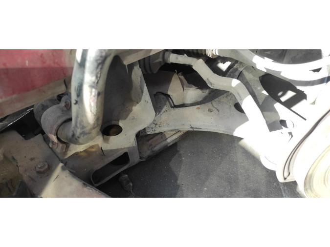 BRAZO SUSPENSION INFERIOR DELANTERO DERECHO MERCEDES CLASE B 2006