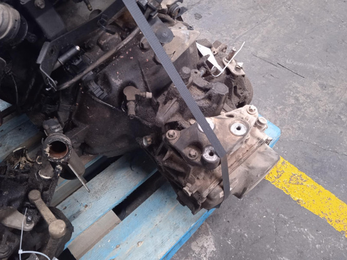 CAJA CAMBIOS OPEL ASTRA 1998