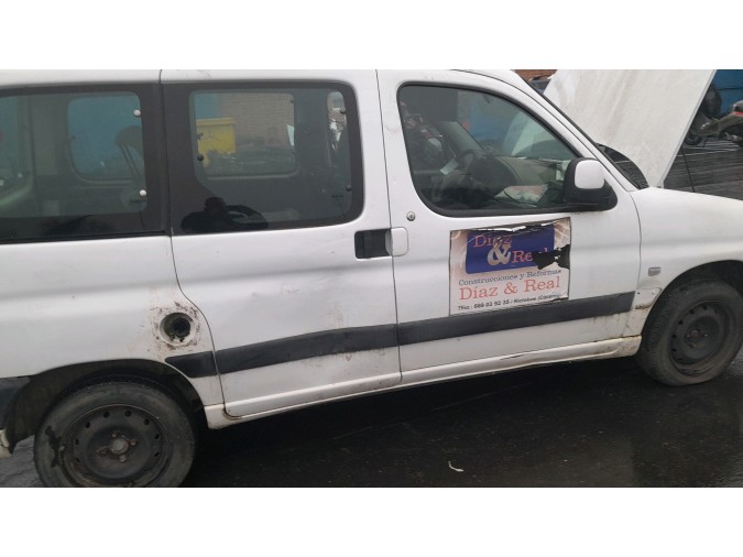 CERRADURA PUERTA DELANTERA IZQUIERDA PEUGEOT PARTNER 2002