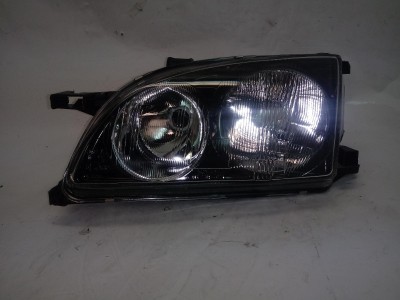 FARO DELANTERO IZQUIERDO TOYOTA AVENSIS 1998