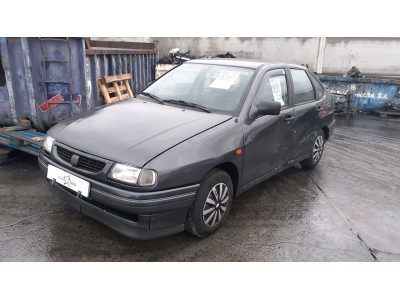 ALETA DELANTERA DERECHA SEAT CORDOBA 1994