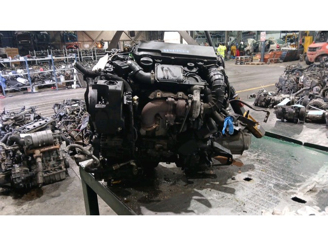 MOTOR CON ACCESORIOS Y CAJA DE CAMBIOS PEUGEOT 206 2006