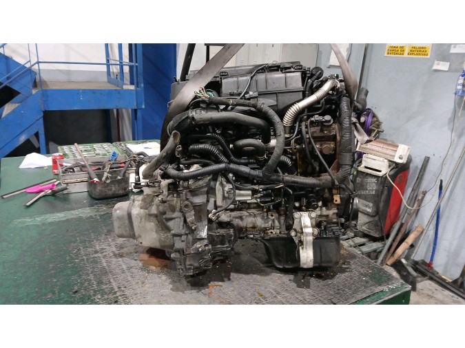 MOTOR CON ACCESORIOS Y CAJA DE CAMBIOS PEUGEOT 206 2006