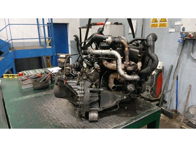MOTOR CON ACCESORIOS Y CAJA DE CAMBIOS VOLKSWAGEN SHARAN