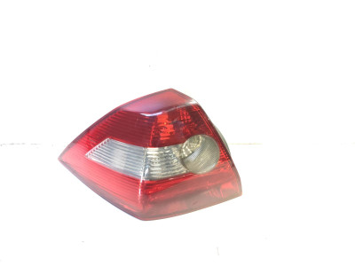 PILOTO TRASERO IZQUIERDO RENAULT MEGANE 2004