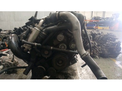 MOTOR CON ACCESORIOS Y CAJA DE CAMBIOS BMW 320D 2000
