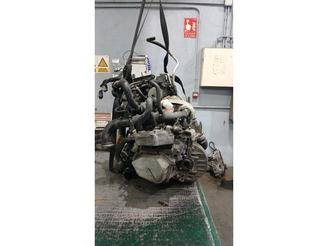 MOTOR CON ACCESORIOS Y CAJA DE CAMBIOS PEUGEOT BOXER 2008