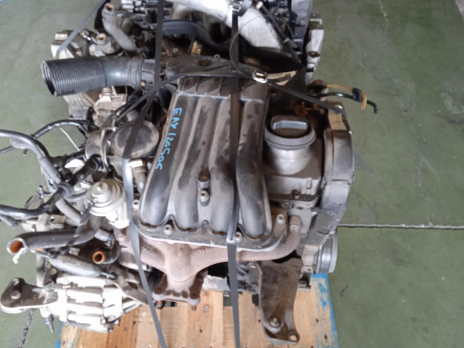 Motor color Azul SEAT CORDOBA 2001