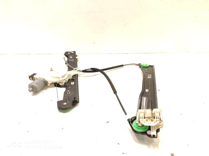 ELEVALUNAS DELANTERO DERECHO BMW SERIE 1 2005