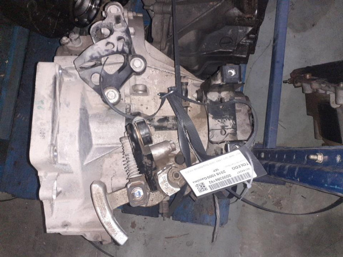 CAJA CAMBIOS SEAT TOLEDO 2018