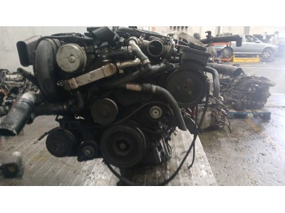MOTOR CON ACCESORIOS Y CAJA DE CAMBIOS BMW 320D 2004
