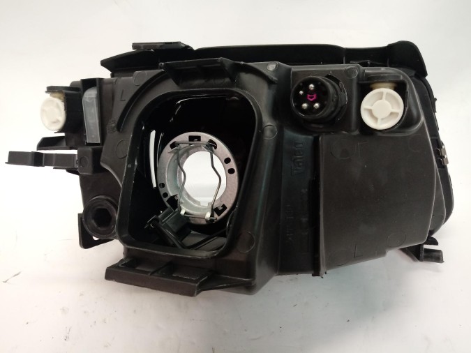 FARO DELANTERO IZQUIERDO AUDI A4 1997