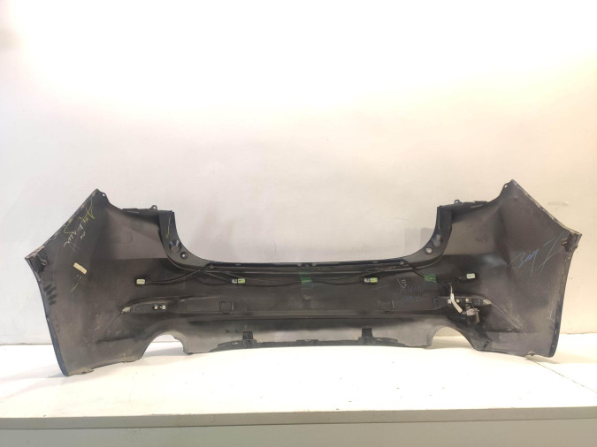 PARAGOLPES TRASERO MAZDA 3 2018