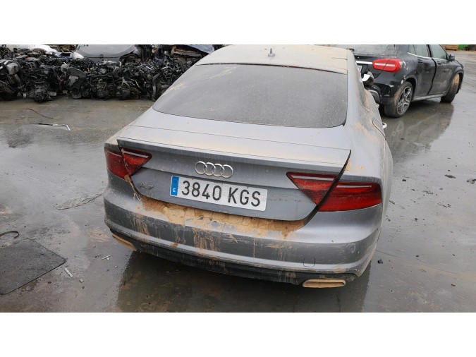 EMBELLEC.SIST.MULTIM AUDI A7 2015