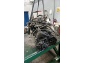 MOTOR CON ACCESORIOS Y CAJA DE CAMBIOS 