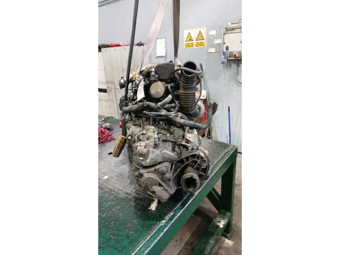 MOTOR CON ACCESORIOS Y CAJA DE CAMBIOS RENAULT MÉGANE SCÉNIC