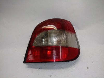 PILOTO TRASERO DERECHO HYUNDAI GETZ 2002