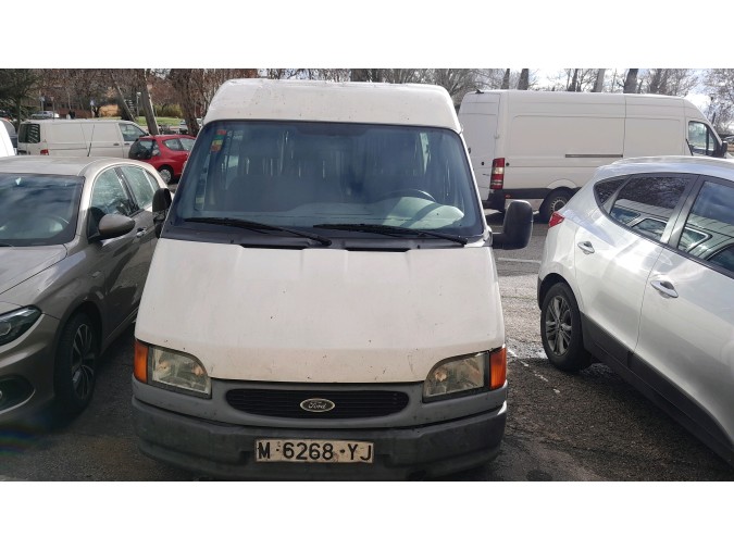 PUNTERA PARAGOLPES TRASERA IZQUIERDA FORD TRANSIT 1999