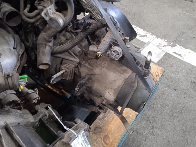 CAJA CAMBIOS RENAULT CLIO 1998