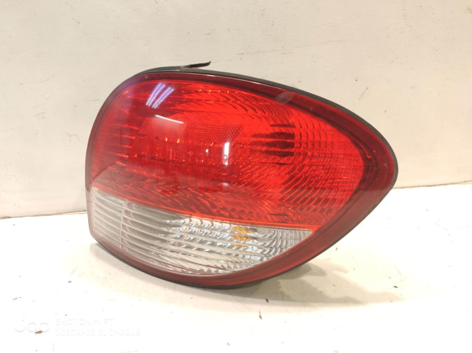 PILOTO TRASERO DERECHO HYUNDAI COUPE 2000
