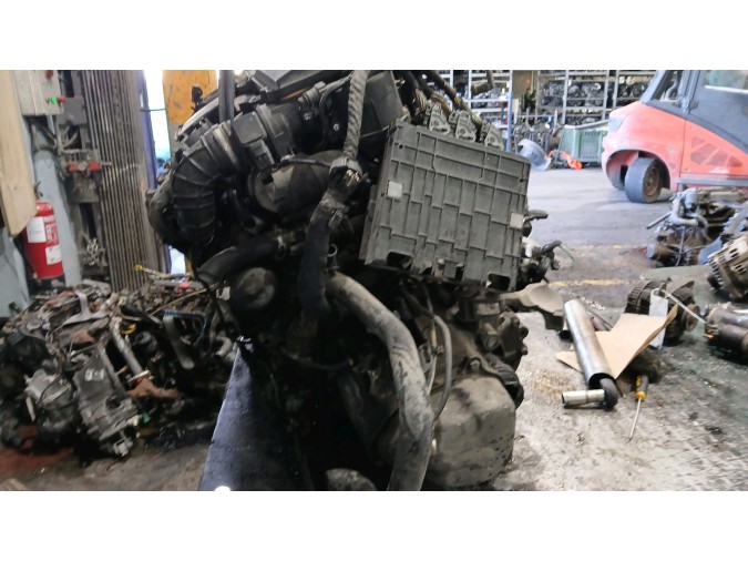 MOTOR CON ACCESORIOS Y CAJA DE CAMBIOS CITROEN C3 2007