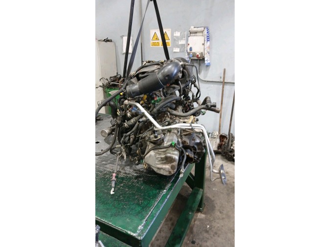MOTOR CON ACCESORIOS Y CAJA DE CAMBIOS PEUGEOT 307 2001
