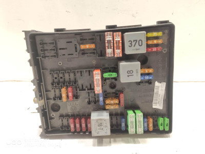 Caja de Fusibles SKODA OCTAVIA 2007