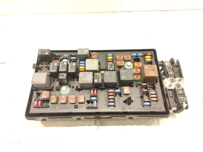 Caja de Fusibles OPEL INSIGNIA 2011