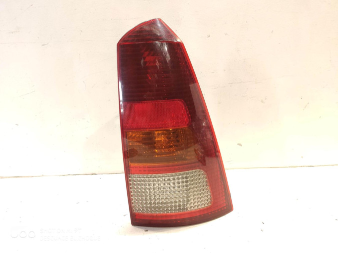 PILOTO TRASERO DERECHO FORD FOCUS 2005