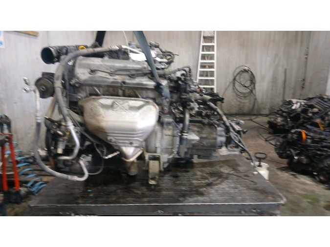 MOTOR CON ACCESORIOS Y CAJA DE CAMBIOS SUZUKI BALENO 2000