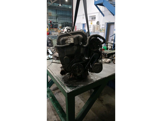 MOTOR CON ACCESORIOS Y CAJA DE CAMBIOS VOLVO 66