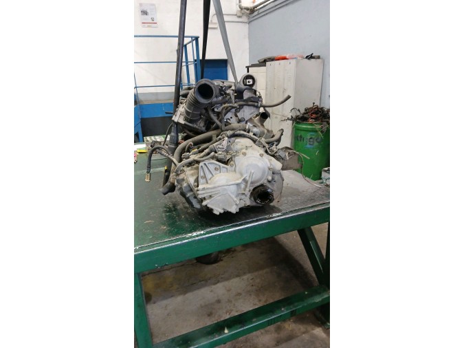 MOTOR CON ACCESORIOS Y CAJA DE CAMBIOS VOLVO 66