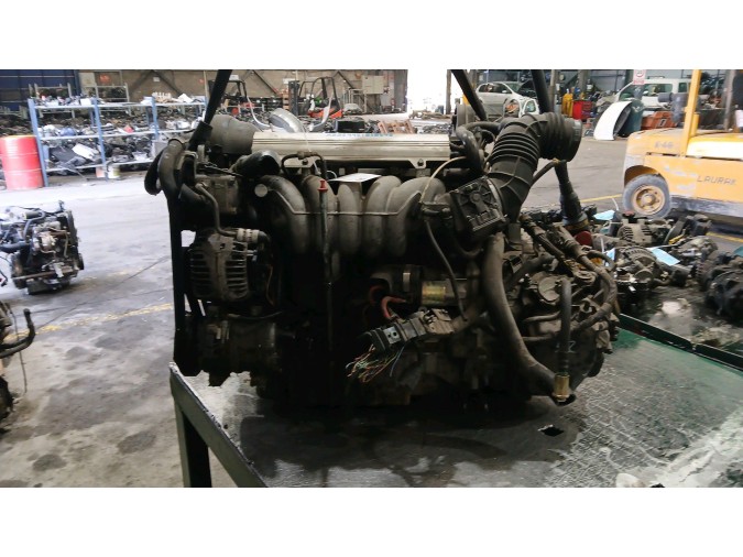 MOTOR CON ACCESORIOS Y CAJA DE CAMBIOS VOLVO 66
