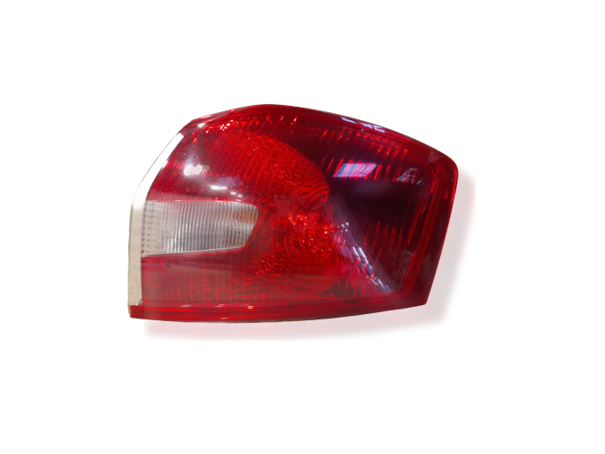 PILOTO TRASERO DERECHO EXTERIOR FORD KUGA 2012