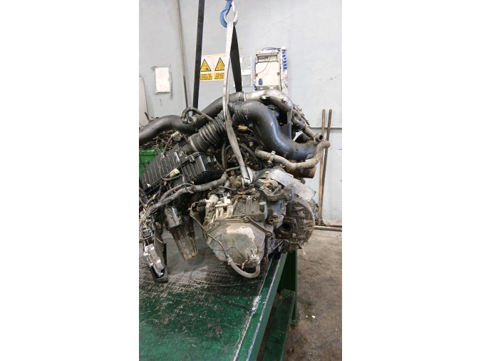 Motor CITROEN C5 2003