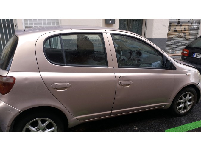 FARO DELANTERO IZQUIERDO TOYOTA YARIS 1999