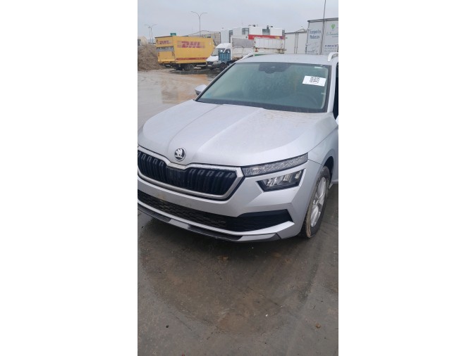 SKODA KAMIQ Año : 2022