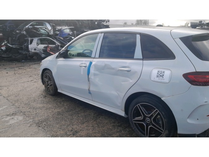 MERCEDES B 250 E