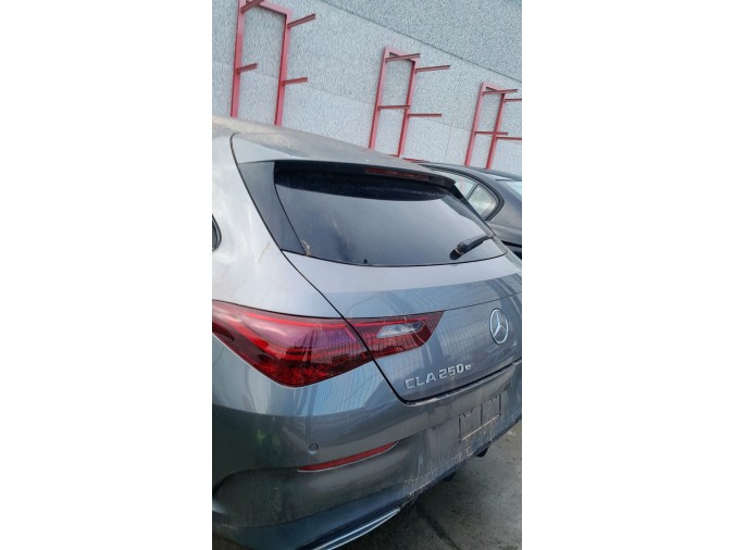 MERCEDES CLA 250 E