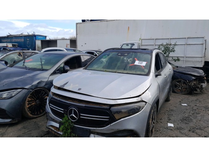MERCEDES EQA 250+ Año : 2024