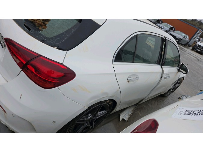 MERCEDES A 200 Año : 2023