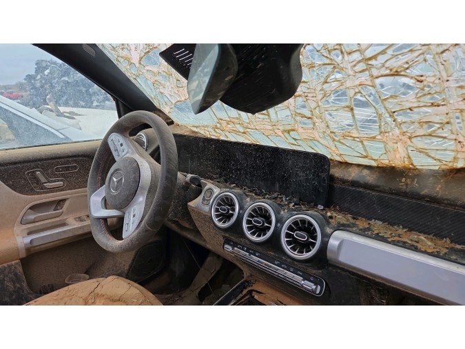 MERCEDES GLB 200 D Año : 2021