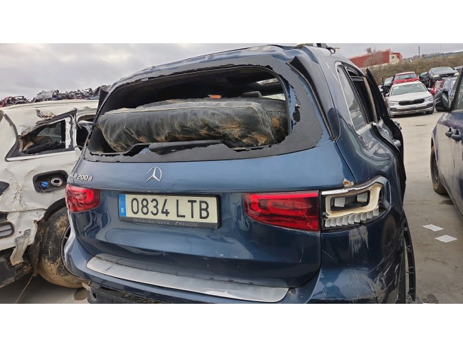 MERCEDES GLB 200 D Año : 2021