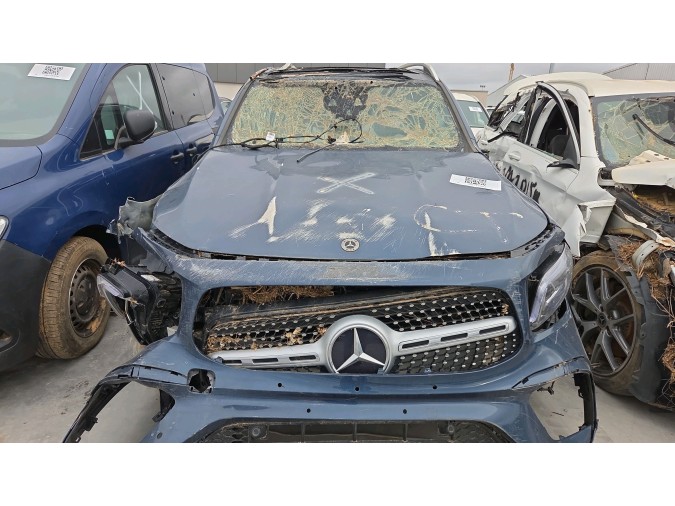 MERCEDES GLB 200 D Año : 2021