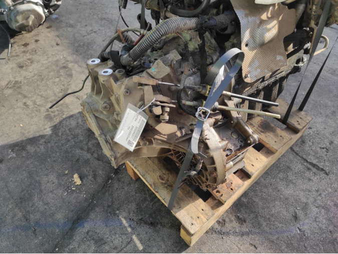 CAJA CAMBIOS OPEL ZAFIRA 2002
