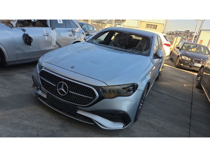 MERCEDES E 220 D