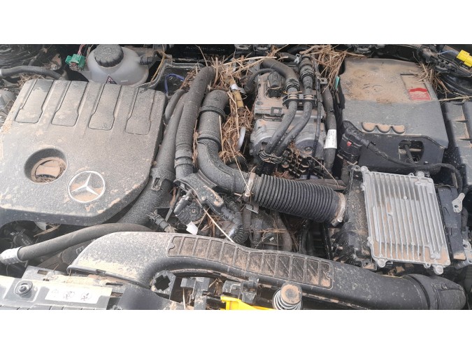 MERCEDES GLA 250 E
