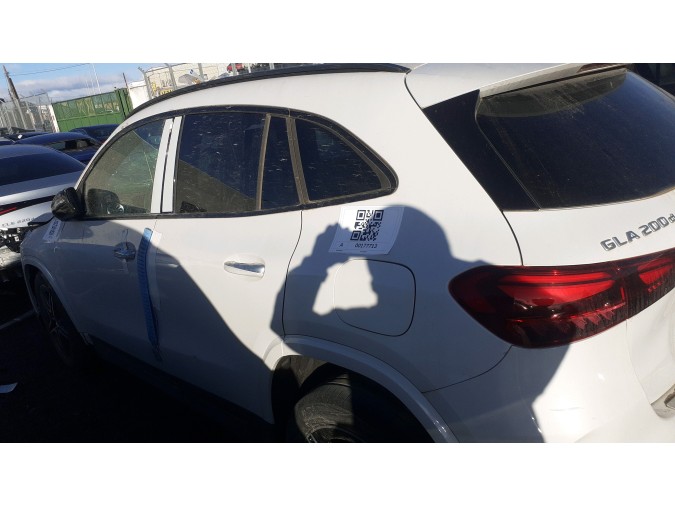 MERCEDES GLA 200 D